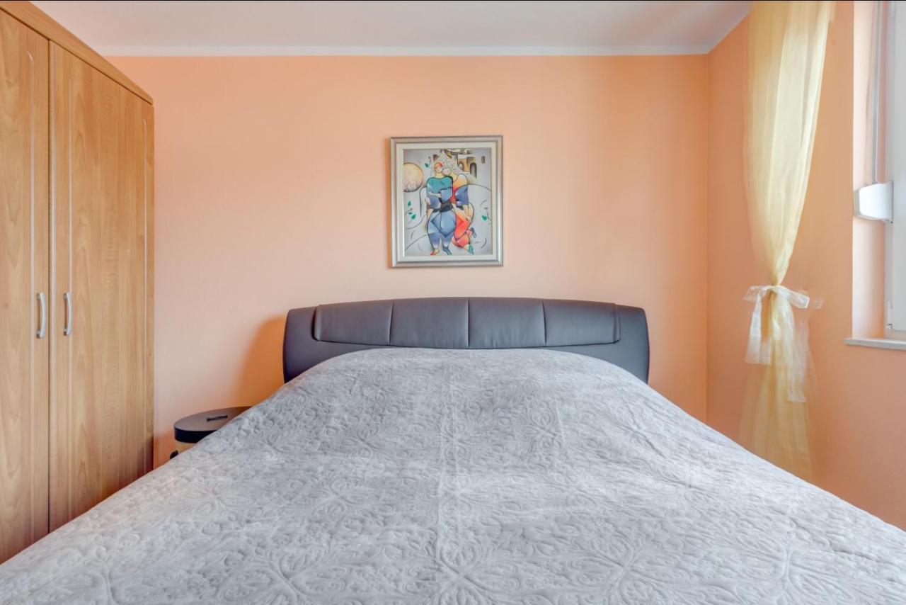 The Best Old Town View Apartment, 5 Min Walk, Parking 트로기르 외부 사진